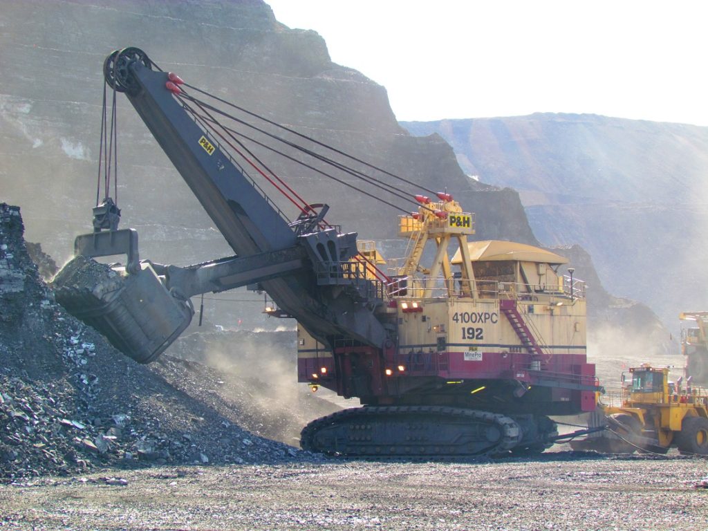 Careers in Mining: Surface Miner - Nevada Mining Association - 1